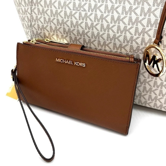 Michael Kors Large Jet Set Travel Chain Shoulder Bag & Double Zip Wallet Vanilla - Picture 12 of 14